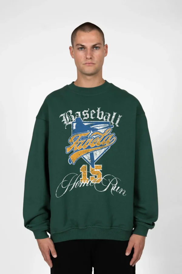 %HOMERUN HUNTER GREEN CREWNECK%